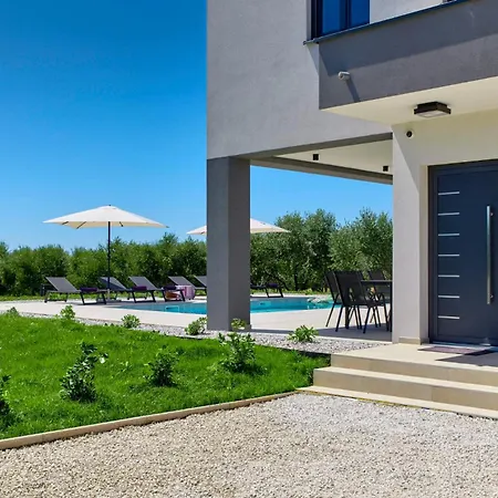 Villa Borina - House In A Quiet Location By Istrabook Marčana